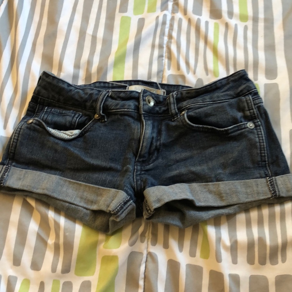 Bullhead Shorty Shorts size 00